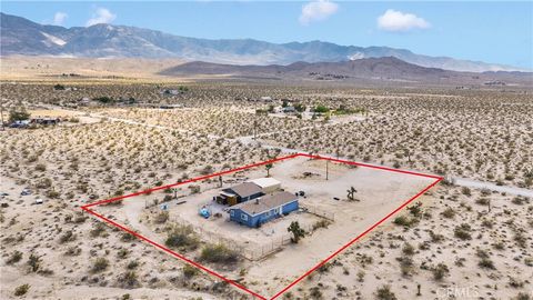 Photo of 9125 Visalia Avenue, Lucerne Valley, CA 92356 (MLS # HD25129211) Photo of 9125 Visalia Avenue, Lucerne Valley, CA 92356 (MLS # HD25129211)