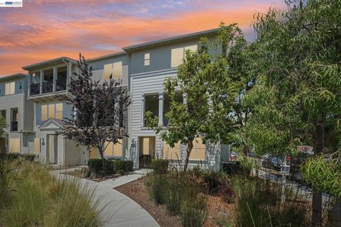 Photo of 8550 Boardwalk Way Way, Newark, CA 94560 (MLS # 41134432)