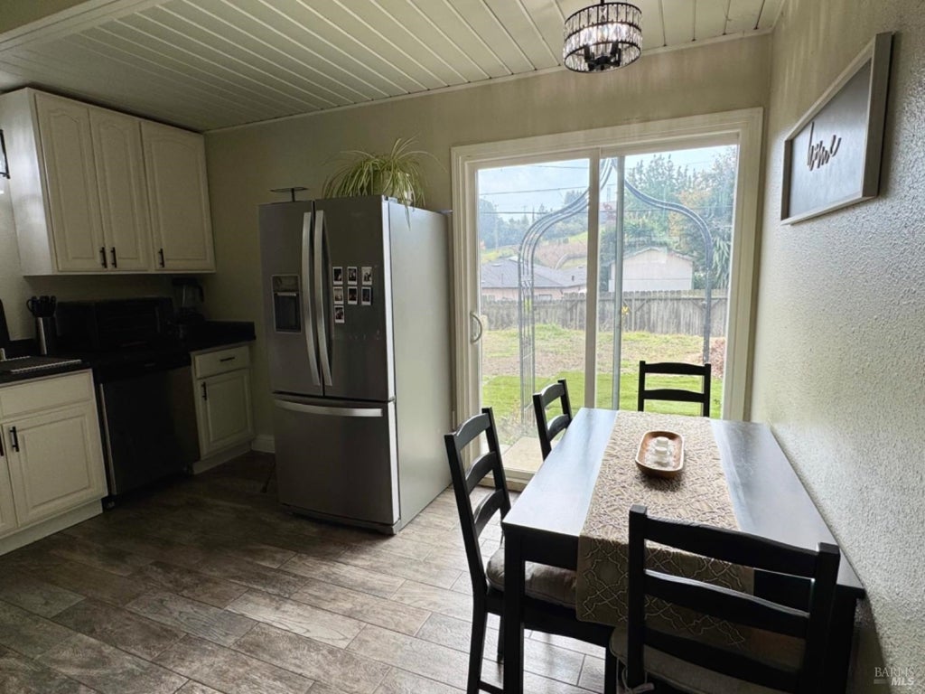 469 La Jolla St