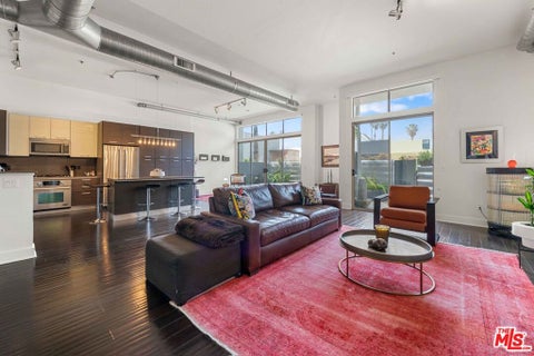 Photo of 13320 Beach Avenue #103, Los Angeles, CA 90292 (MLS # 26924053)