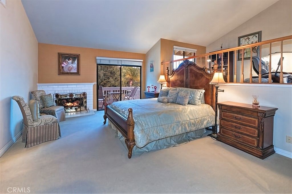 listing image 130722402914259919653