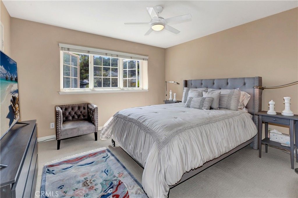listing image 130724826802383235089