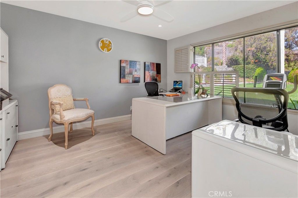 listing image 130721973954610665127