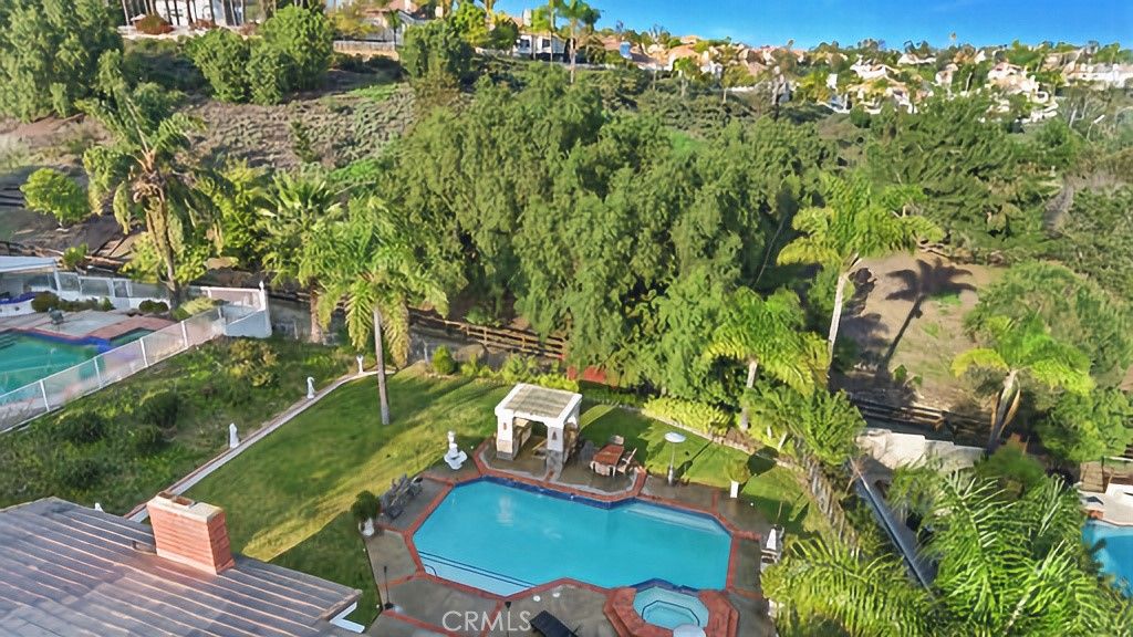 listing image 130722816042912028638