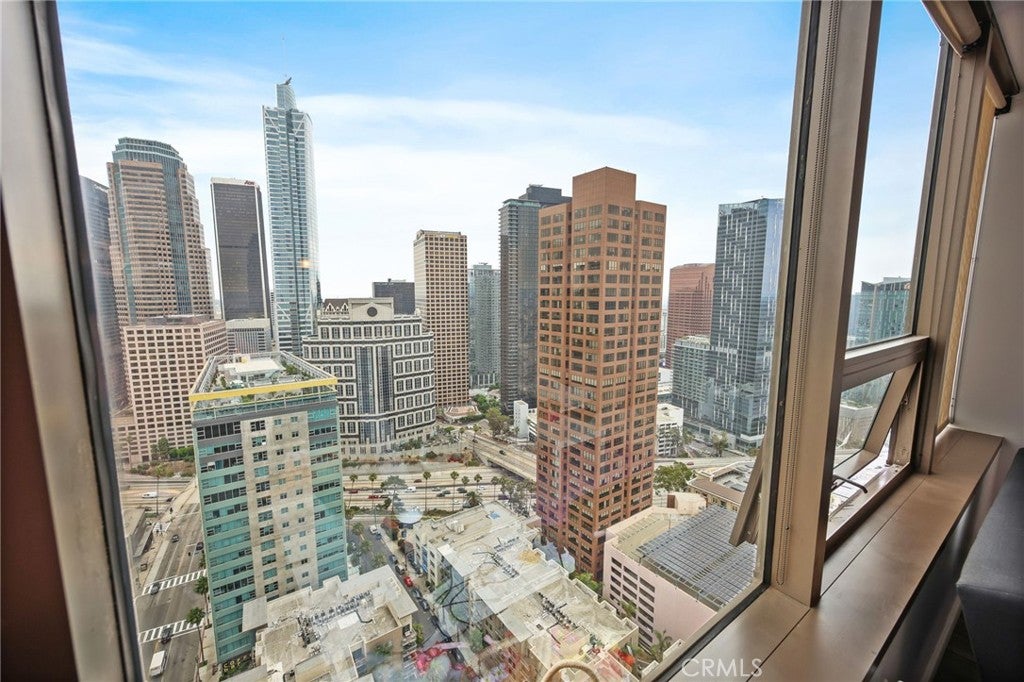1100 Wilshire Boulevard