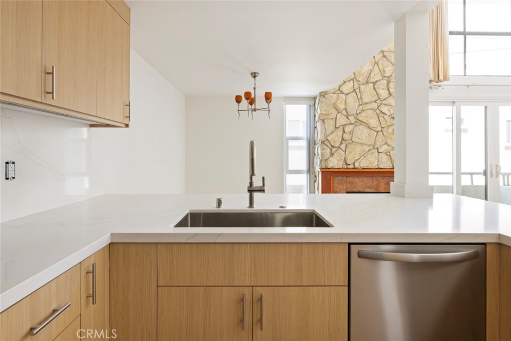 1007 S. Catalina Avenue 106