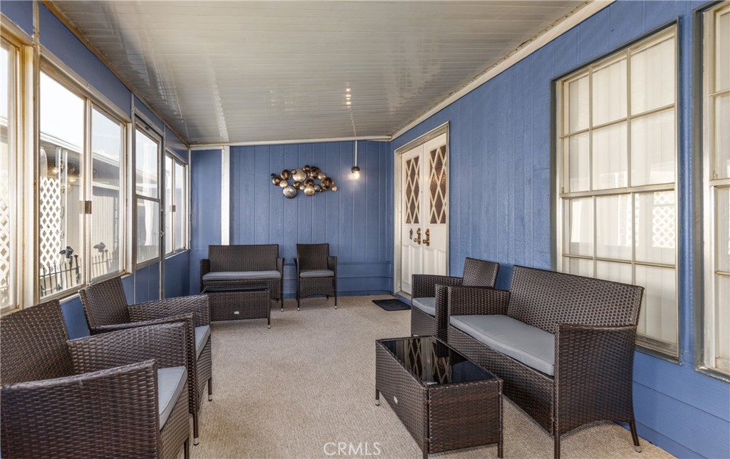 601 N Kirby Street 214
