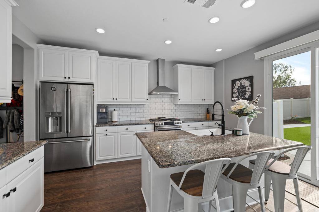 2823 Moonshimmer Street