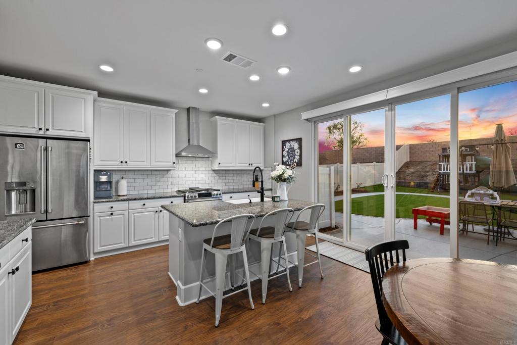 2823 Moonshimmer Street