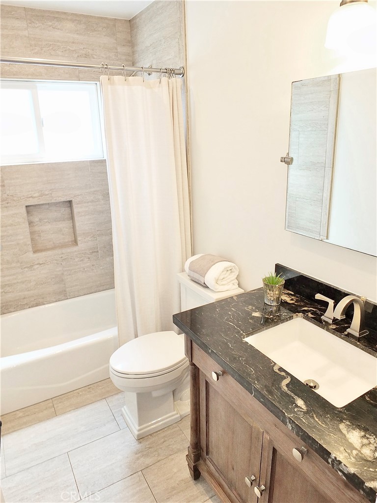 Costa Mesa, California, 92626, United States, 4 Bedrooms Bedrooms, ,3 BathroomsBathrooms,Residential,Active,2031795