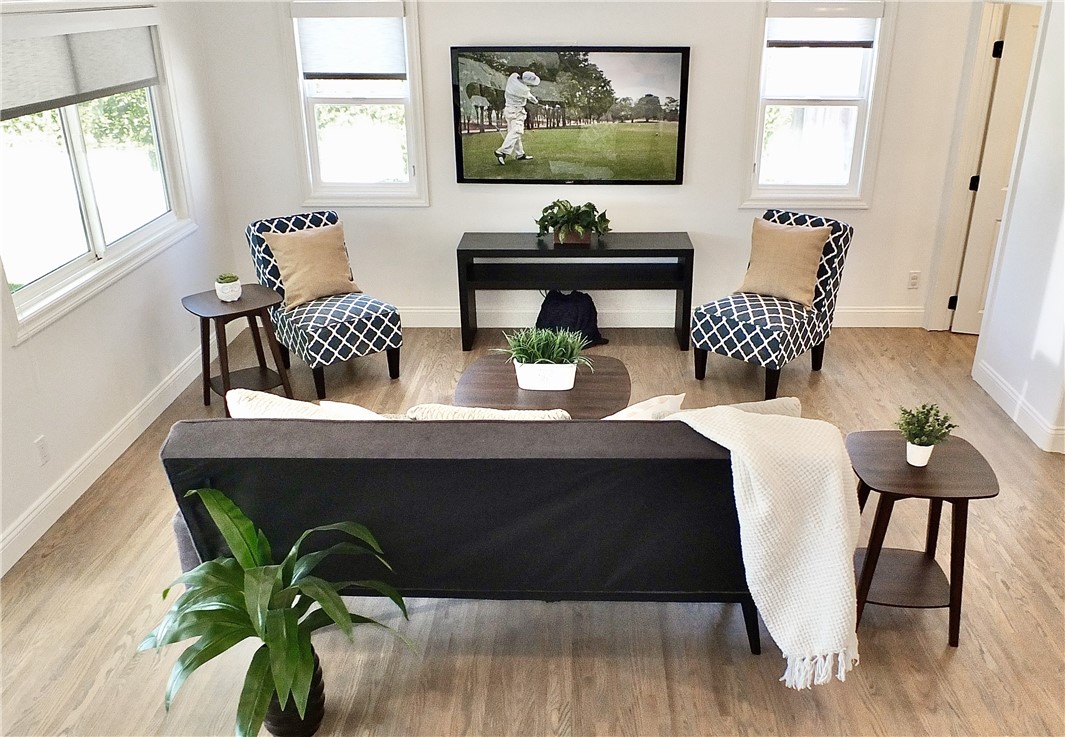 Costa Mesa, California, 92626, United States, 4 Bedrooms Bedrooms, ,3 BathroomsBathrooms,Residential,Active,2031795