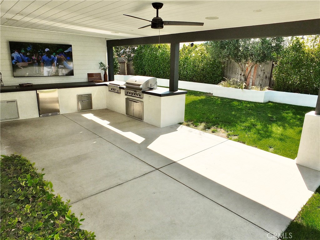 Costa Mesa, California, 92626, United States, 4 Bedrooms Bedrooms, ,3 BathroomsBathrooms,Residential,Active,2031795