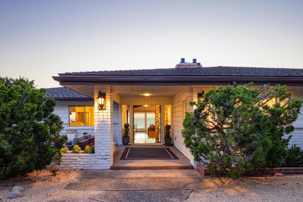 Properties 2 2715 Ribera Road