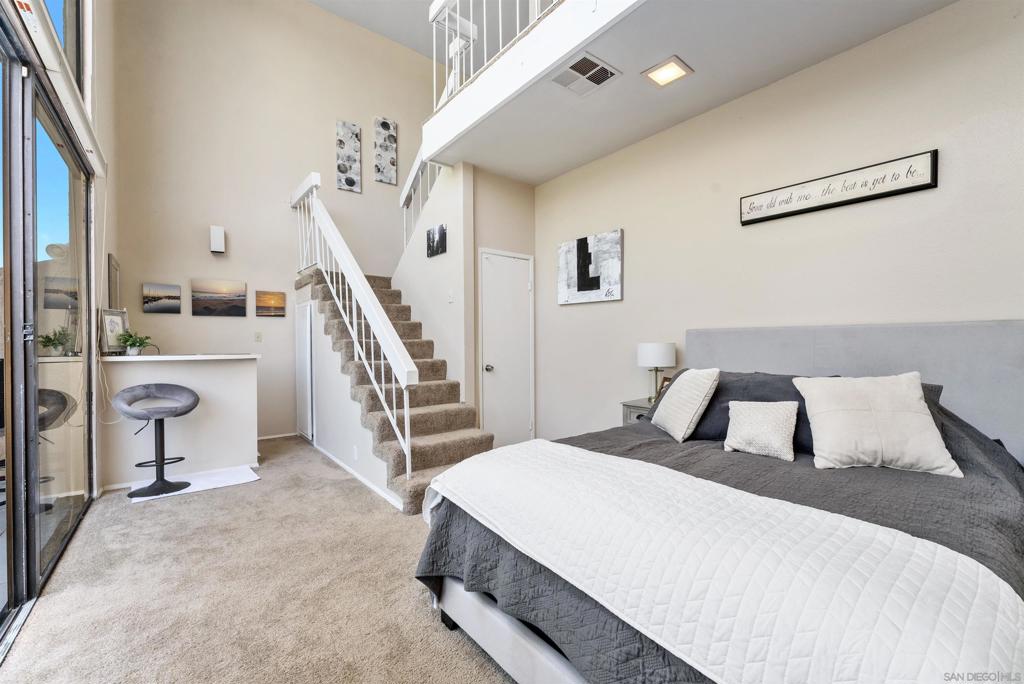 La Costa - Residential