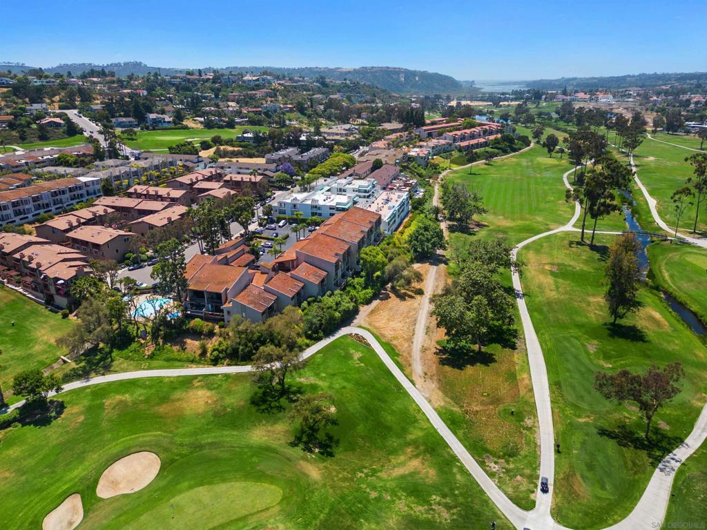 La Costa - Residential