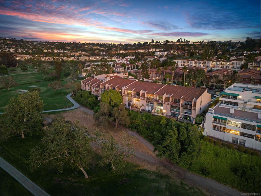 La Costa - Residential