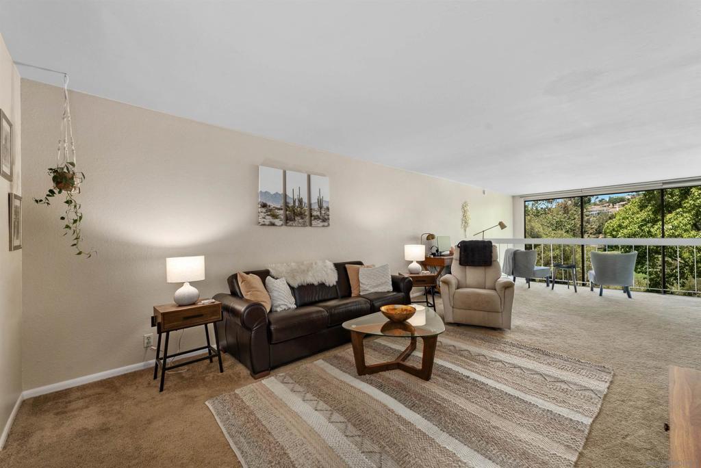 La Costa - Residential