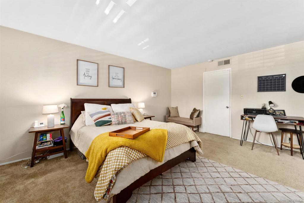 La Costa - Residential