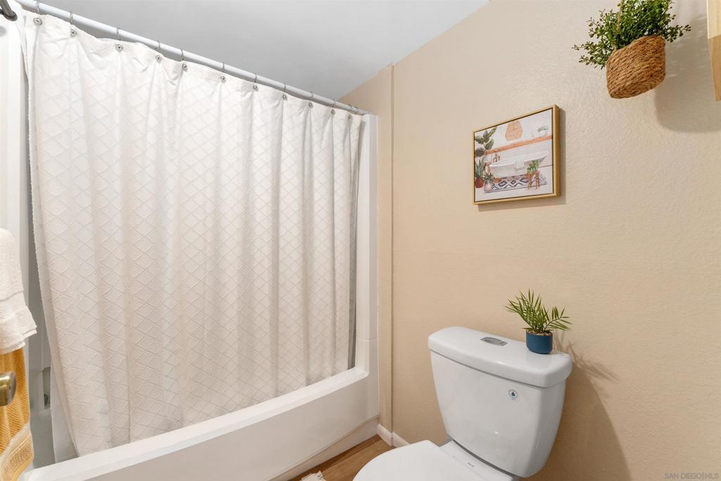 La Costa - Residential