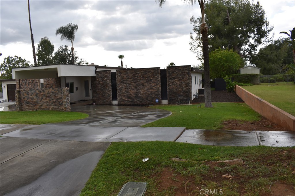 1156 Lyndhurst Drive