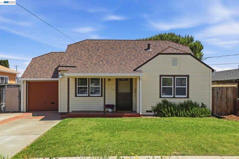 Photo of 37340 Locust St St, Newark, CA 94560 (MLS # 41133650)