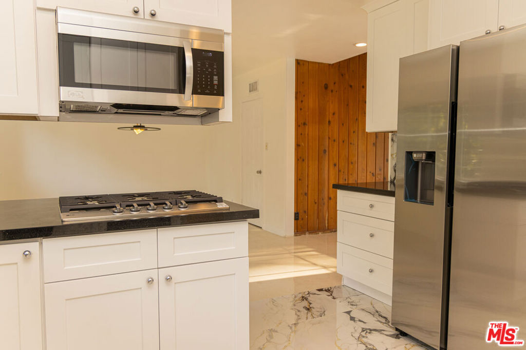 5604 Valley Circle Boulevard