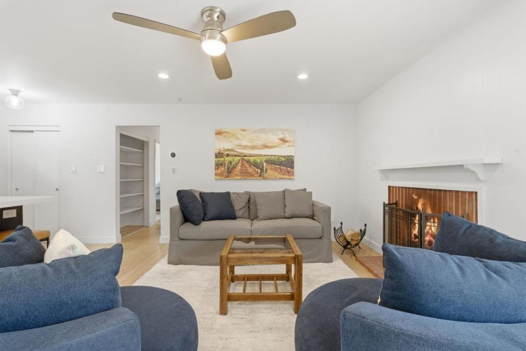 1204 Mcfarlane Lane