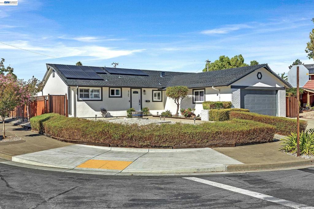 4785 Gertrude Dr DR