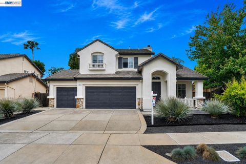 Photo of 1435 Ruebens Mdw MDW, Brentwood, CA 94513 (MLS # 41133417)