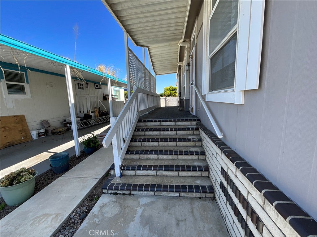 1750 Whittier Ave 22