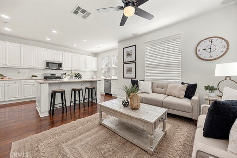 Photo of 21 Arlington Street ST, Ladera Ranch, CA 92694 (MLS # OC26166554)