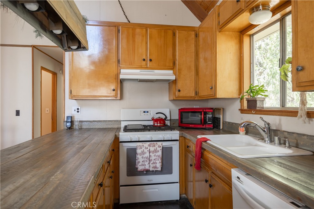 Arrowhead Woods (AWHW) - Residential