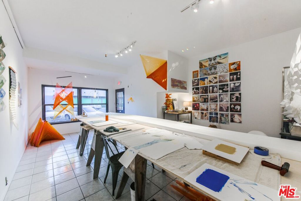Properties 4 2646 La Cienega Avenue