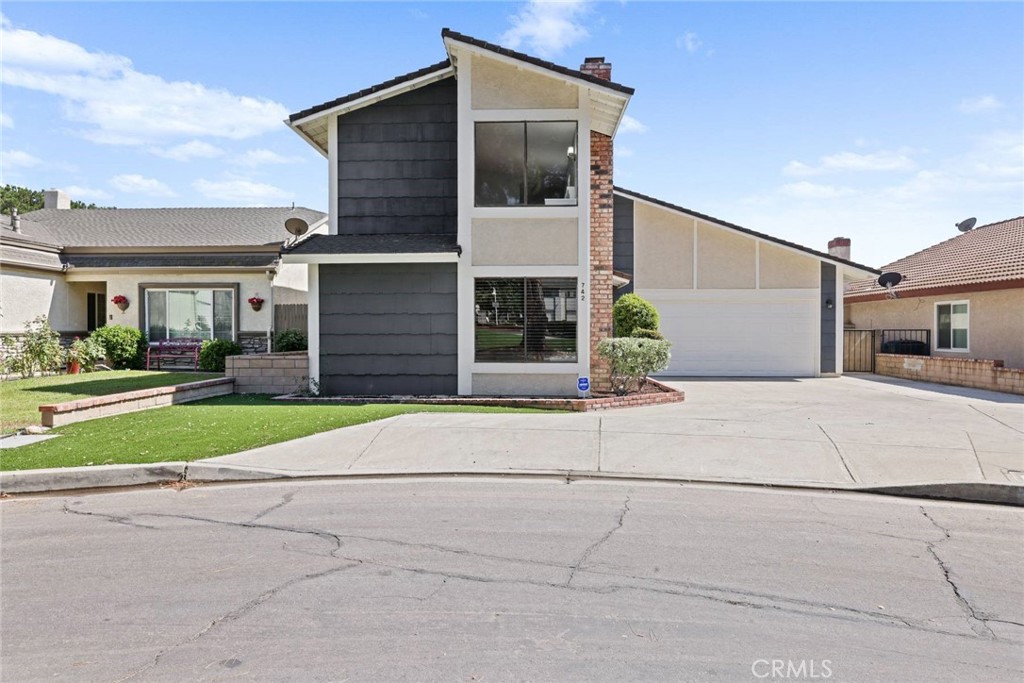 Professional Pictures Coming Soon – Situated in a quiet cul-de-sac within one of Claremont’s most sought-after and safest neighborhoods, this beautifully renovated home blends style, comfort, and an unbeatable location. Featuring 5 spacious bedrooms, 2 full bathrooms, 2 three-quarter bathrooms, and 1 half bathroom, the thoughtfully updated interior offers generous living space ideal for both family life and entertaining.
Located less than 2 miles from the prestigious Claremont Colleges and only 1.5 miles from Downtown Claremont, residents enjoy quick access to award-winning higher education, a vibrant mix of fine dining, casual eateries, boutique shopping, and year-round cultural events. The property’s proximity to the colleges makes it an excellent investment opportunity for student rentals, while its setting in a safe, family-friendly neighborhood ensures lasting appeal.
With nearby parks, top-rated schools, and the charm of Claremont’s historic downtown just minutes away, this home offers the perfect combination of comfort, convenience, and long-term value—whether as a primary residence or an investment property.