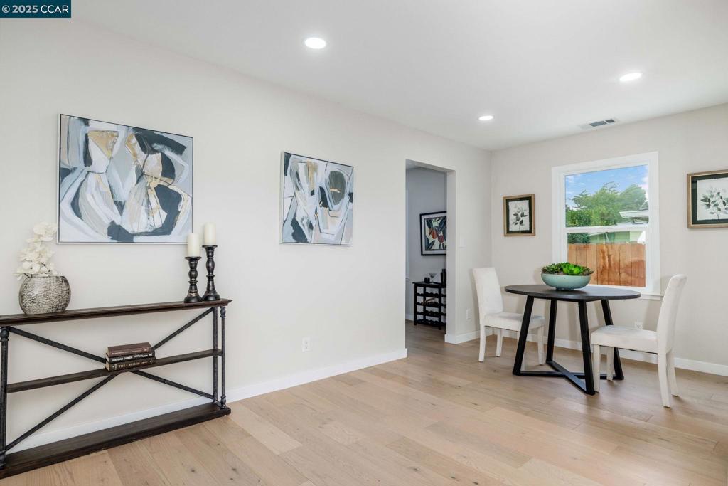 ROLLINGWOOD - Residential