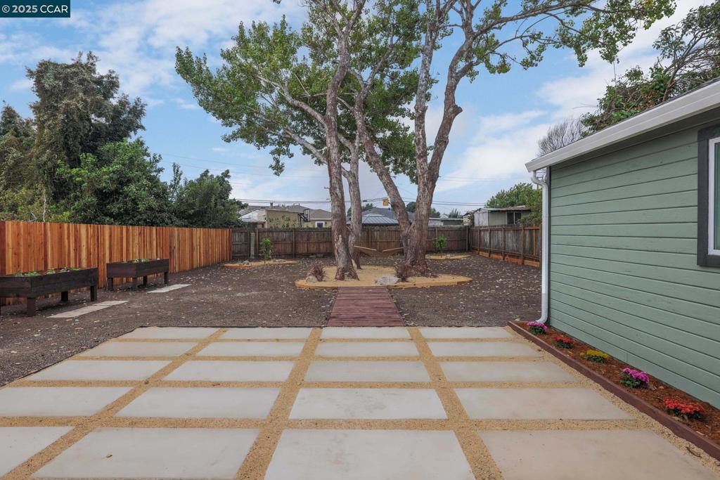 ROLLINGWOOD - Residential