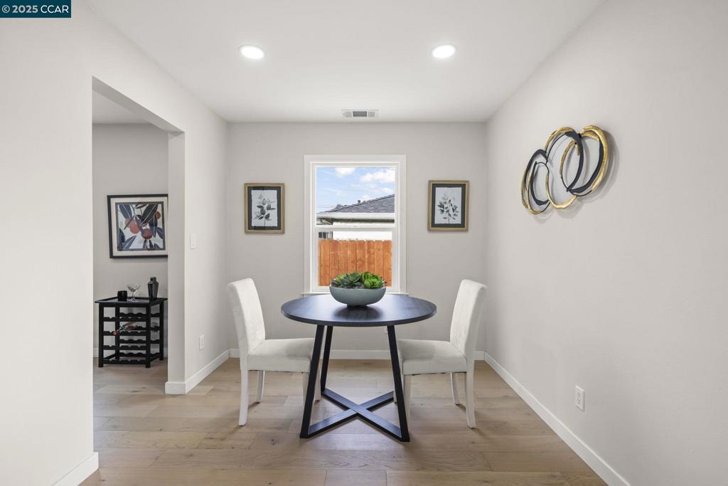 ROLLINGWOOD - Residential