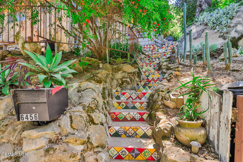 Santa Susana Knolls-166 - 1000832 - Residential