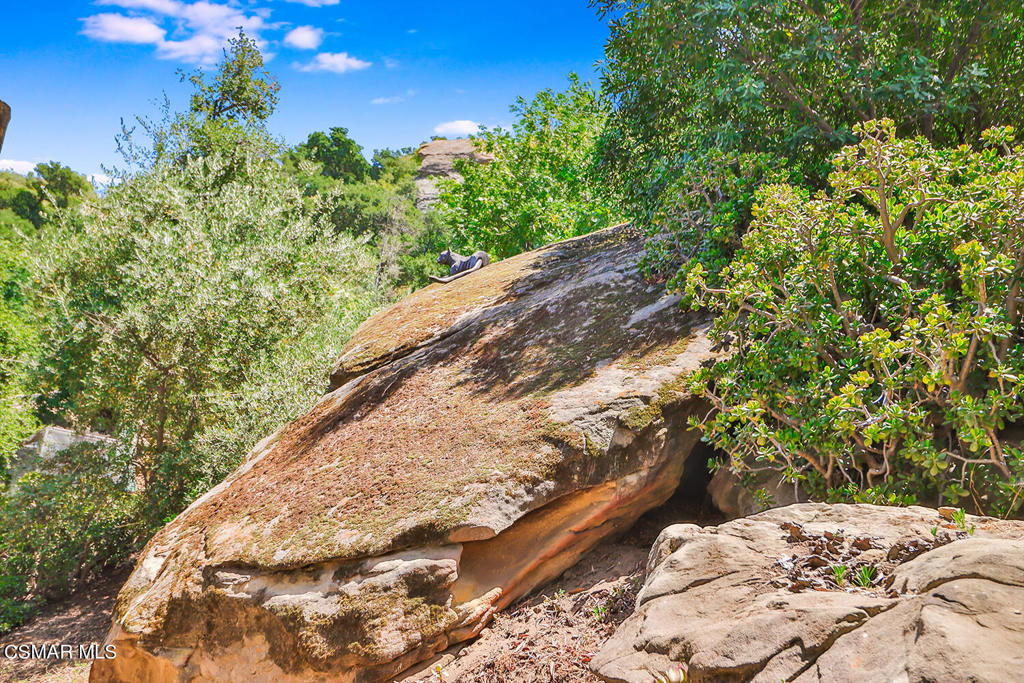 Santa Susana Knolls-166 - 1000832 - Residential