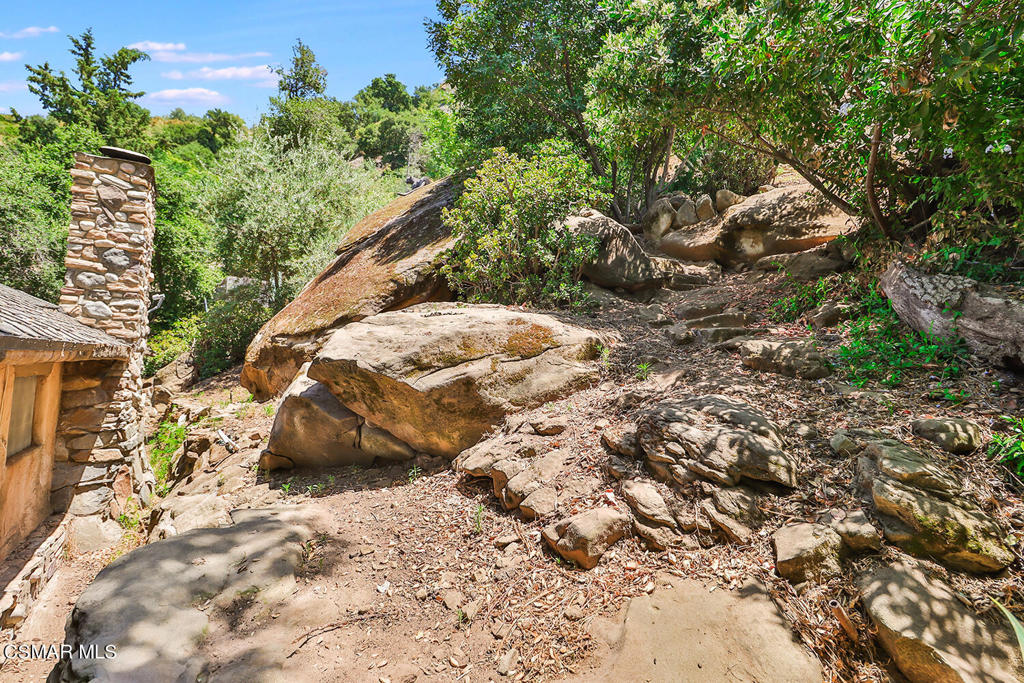 Santa Susana Knolls-166 - 1000832 - Residential