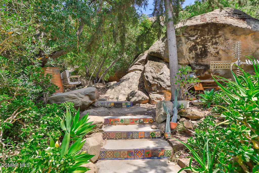 Santa Susana Knolls-166 - 1000832 - Residential