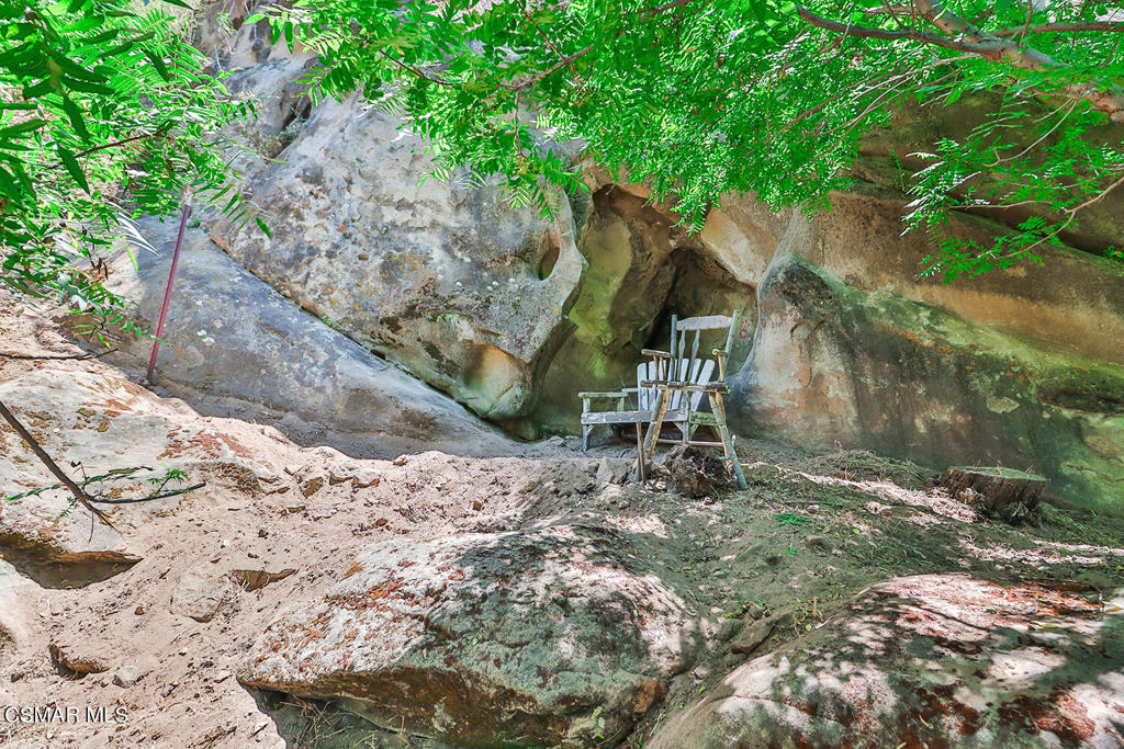 Santa Susana Knolls-166 - 1000832 - Residential