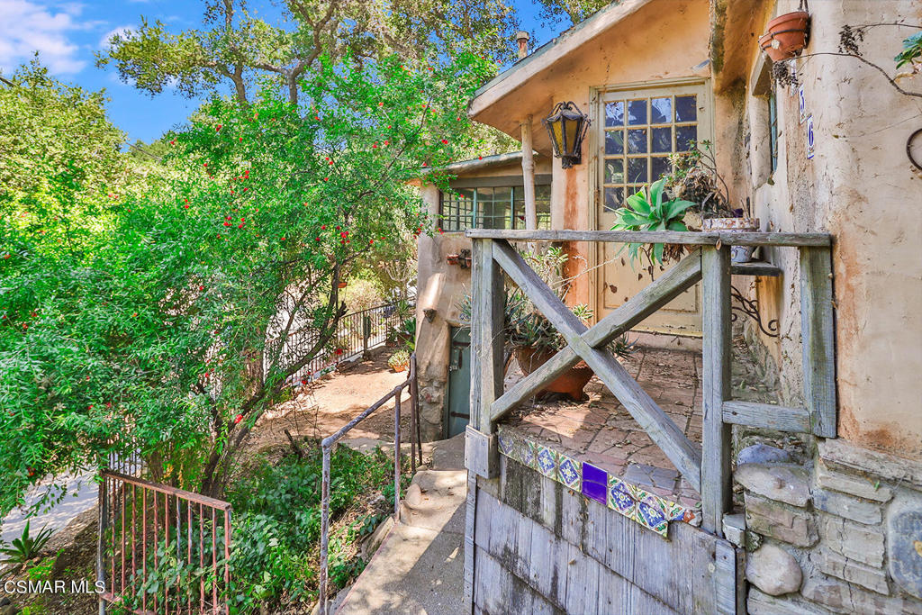 Santa Susana Knolls-166 - 1000832 - Residential