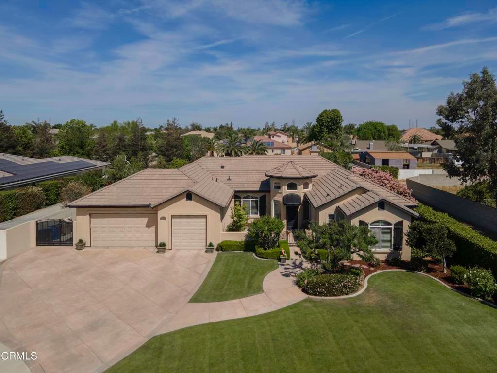 Photo of 14918 Thunder Valley Road, Bakersfield, CA 93314 (MLS # V1-35453)