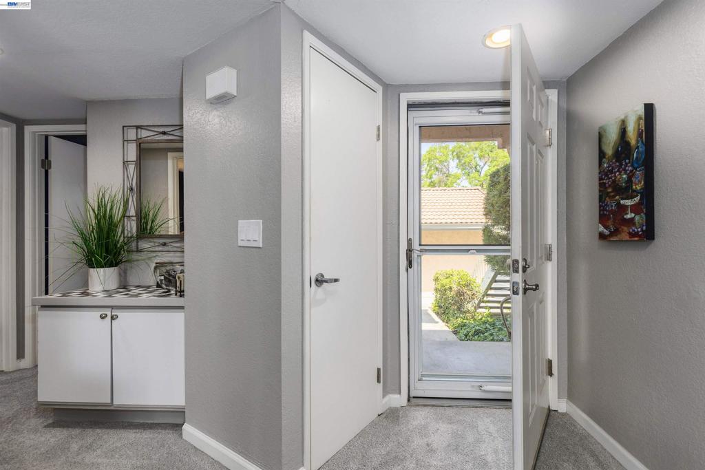 4671 4671 Laurie Cmn 105