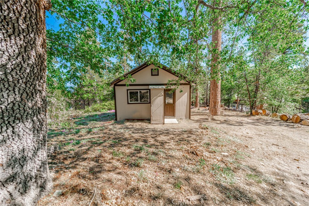 872 Hill Lane