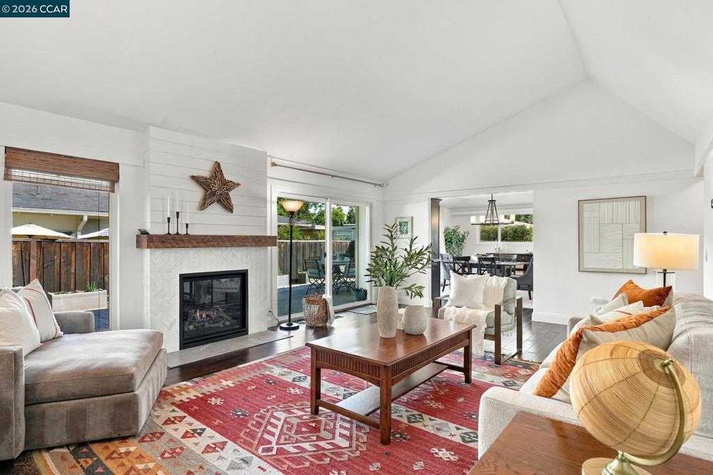 2632 Shadow Mountain Dr