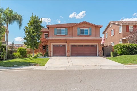 Photo of 53217 Flutterbye ST, Lake Elsinore, CA 92532 (MLS # SW26201137)