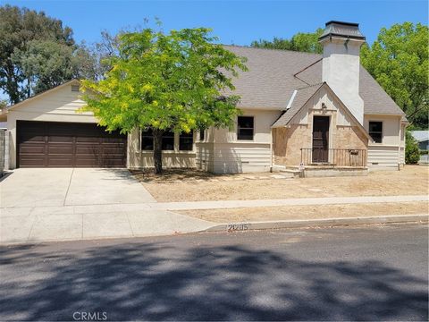 21205 Lopez Street Woodland Hills CA 91364