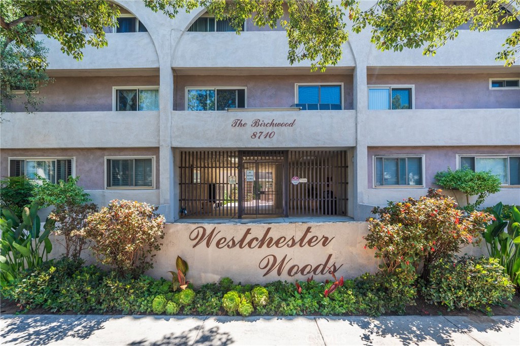 Priced to sell! Do not miss out on this great condo in Westchester Woods. Located on a tree-lined street just a few minutes from the beach, LAX, LMU, and the 405 and 105 freeways. This cozy 1 bedroom 1 bath condo features an open floor plan, laminate floors throughout, newer kitchen counters and an updated bathroom. The property amenities include a well-maintained pool, an exercise room, club house, community laundry rooms, one covered parking space with storage, and private secure gated access. Come and check it out before it’s too late!